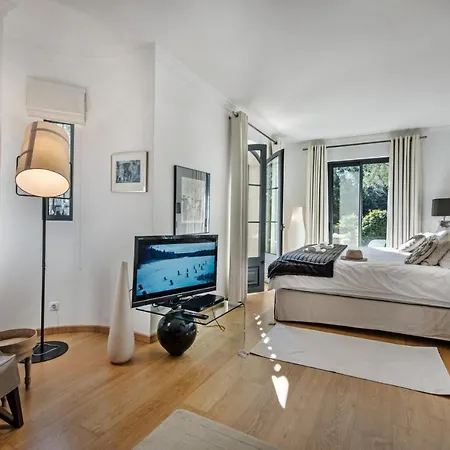 Willa Vale Formoso Sleeps 10 With Pool Air Con And Wifi