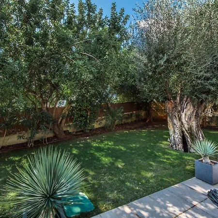 Willa Vale Formoso Sleeps 10 With Pool Air Con And Wifi *